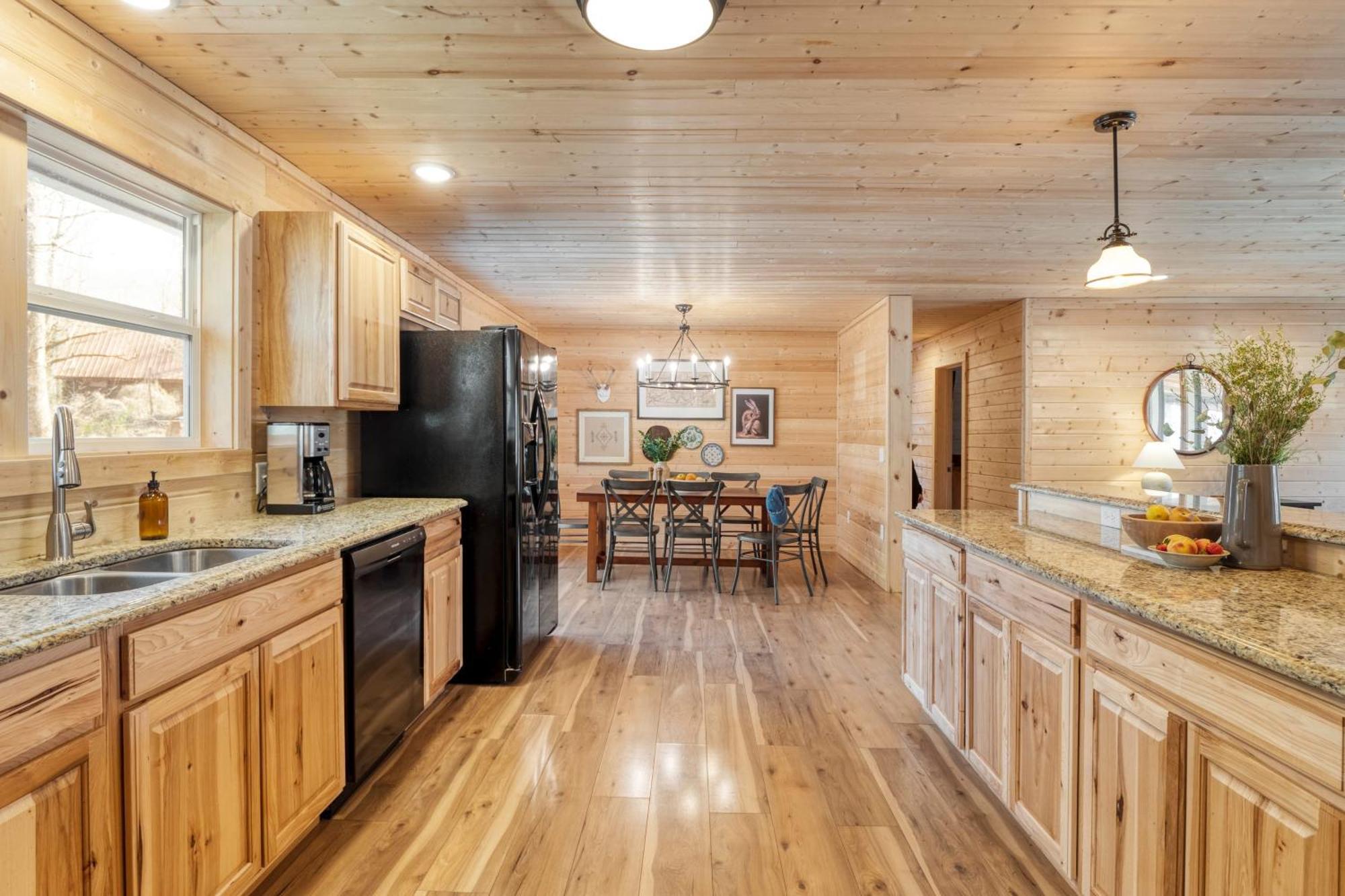 Sugar Cove By Avantstay Cabin By The River W Hot Tub Pool Table Guest House 蓋特林堡 外观 照片
